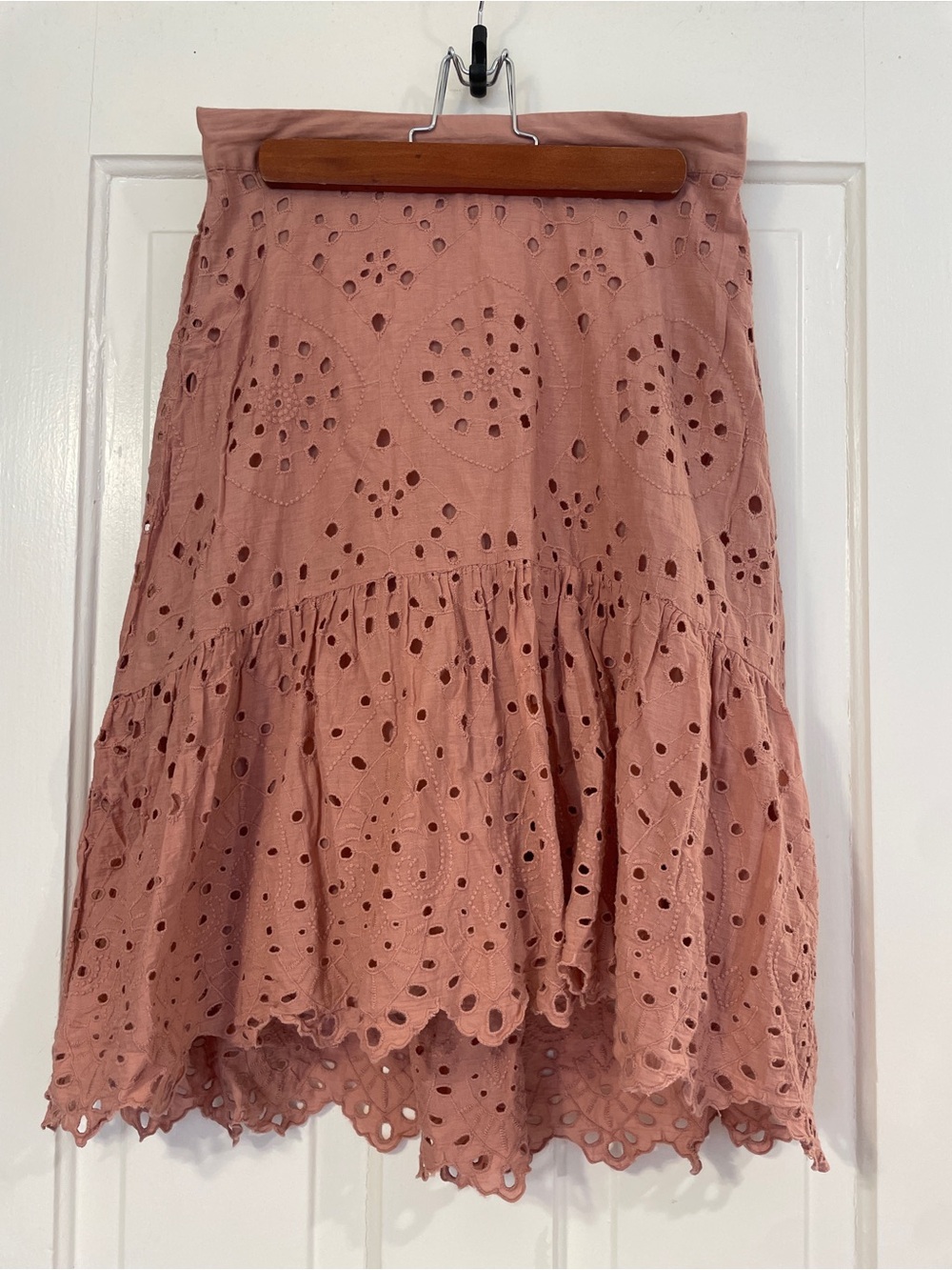 Ultra Pink Eyelet Tiered High Low Midi Skirt in Dusty Rose Size Medium
